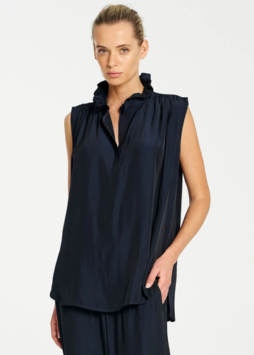 frill neck tank